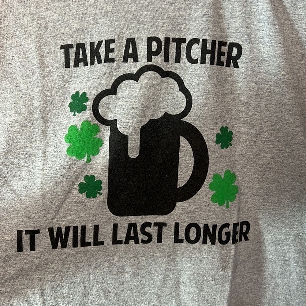 Men or women’s size medium Saint Patrick’s day shirt - Picture 2 of 4